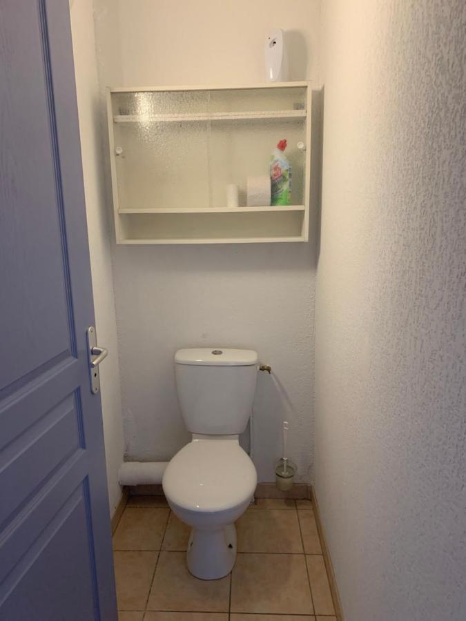 Dans Résidence Avec Piscine Et Parking Appartement *