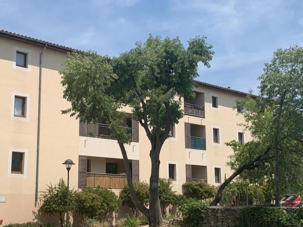 Dans Résidence Avec Piscine Et Parking Uzès